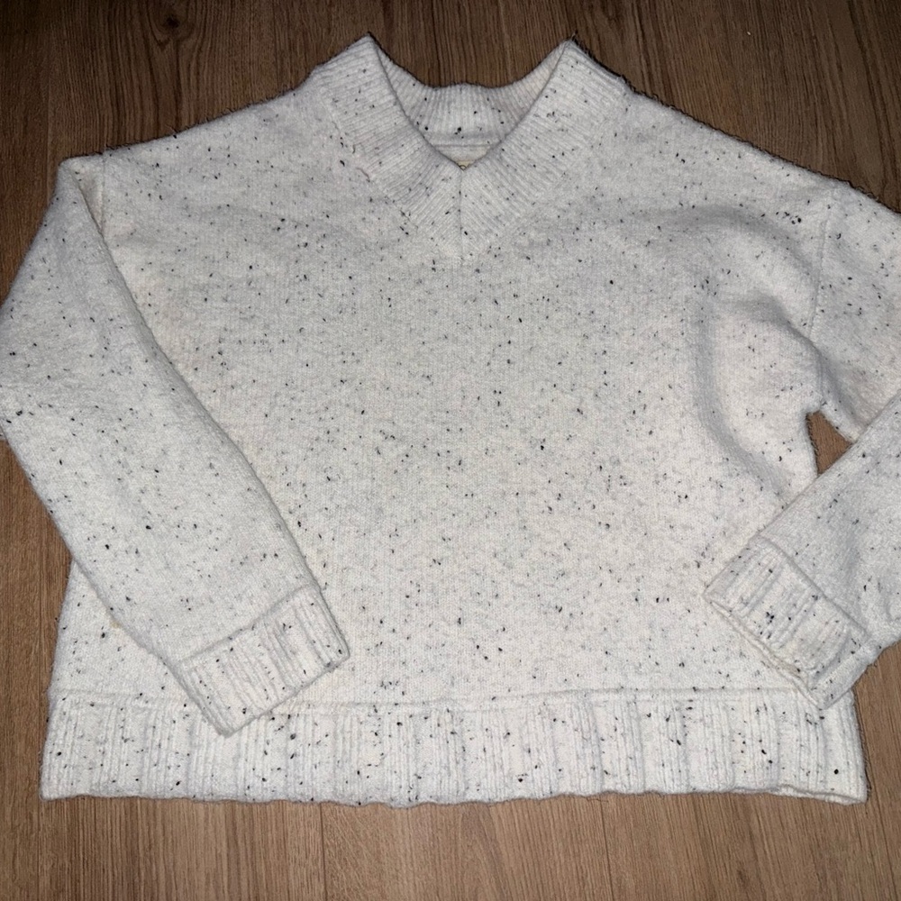 Jessica Simpson White Speckled Turtleneck Sweater